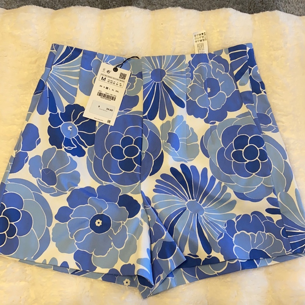 Blue and white Zara shorts size M